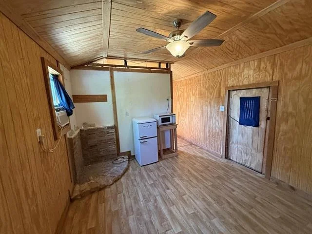 Photo of 1362 Woodridge