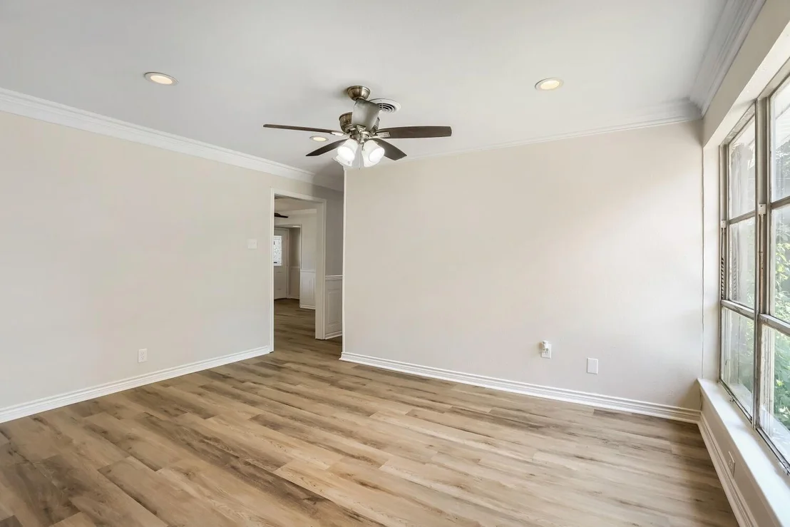 Photo of 1207 Ridgeway Drive