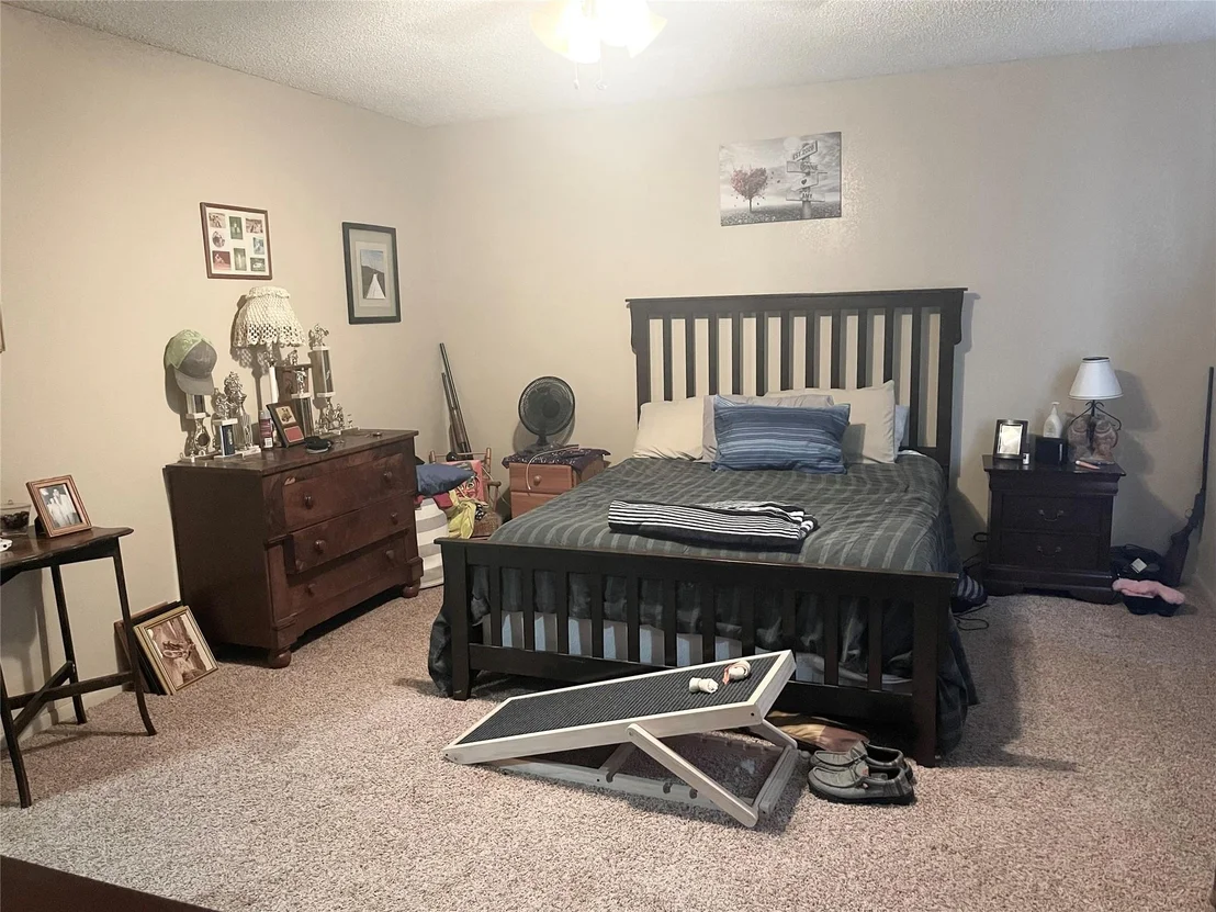 Photo of 140 S Comanche Drive
