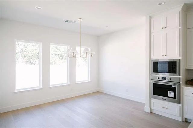 Photo of 1027 Twin Creeks Drive
