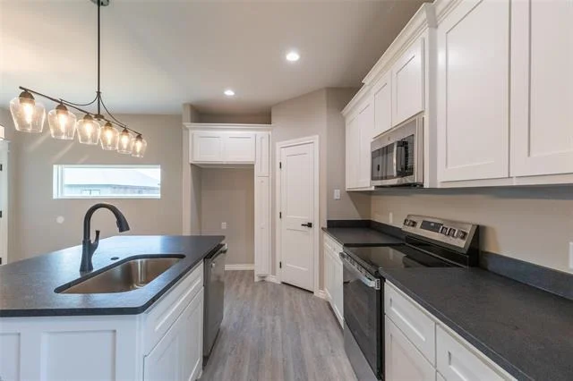 Photo of 7900 Freedom Crest Avenue