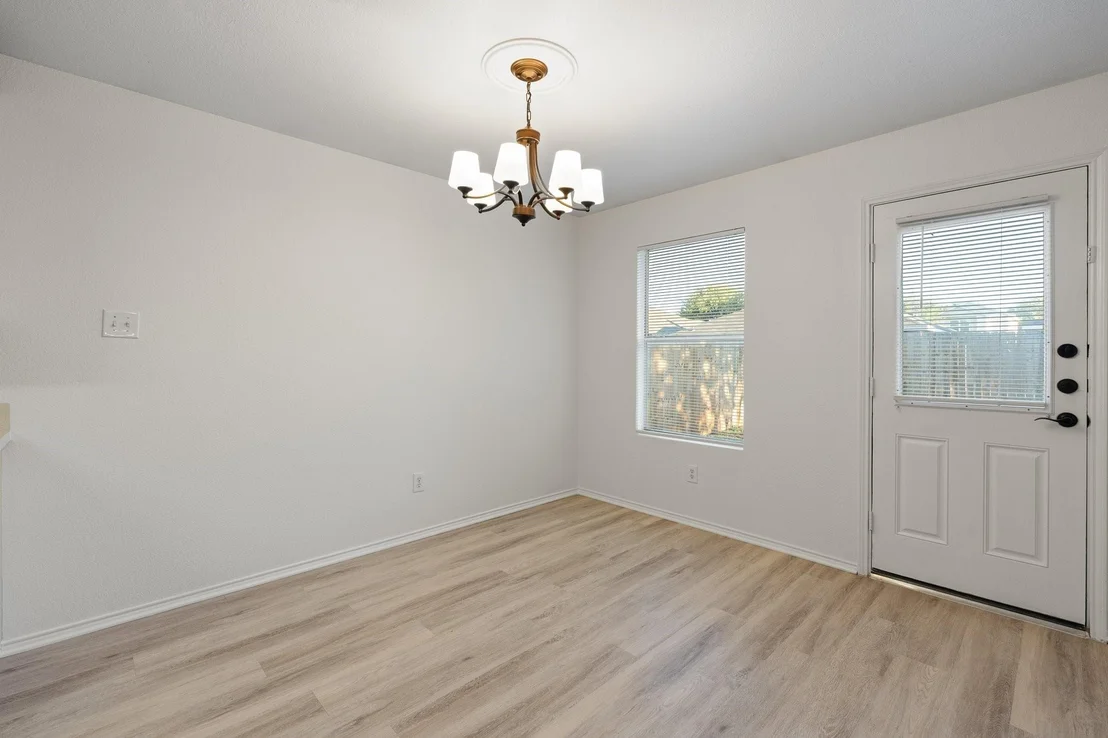 Photo of 1128 Boxwood Drive