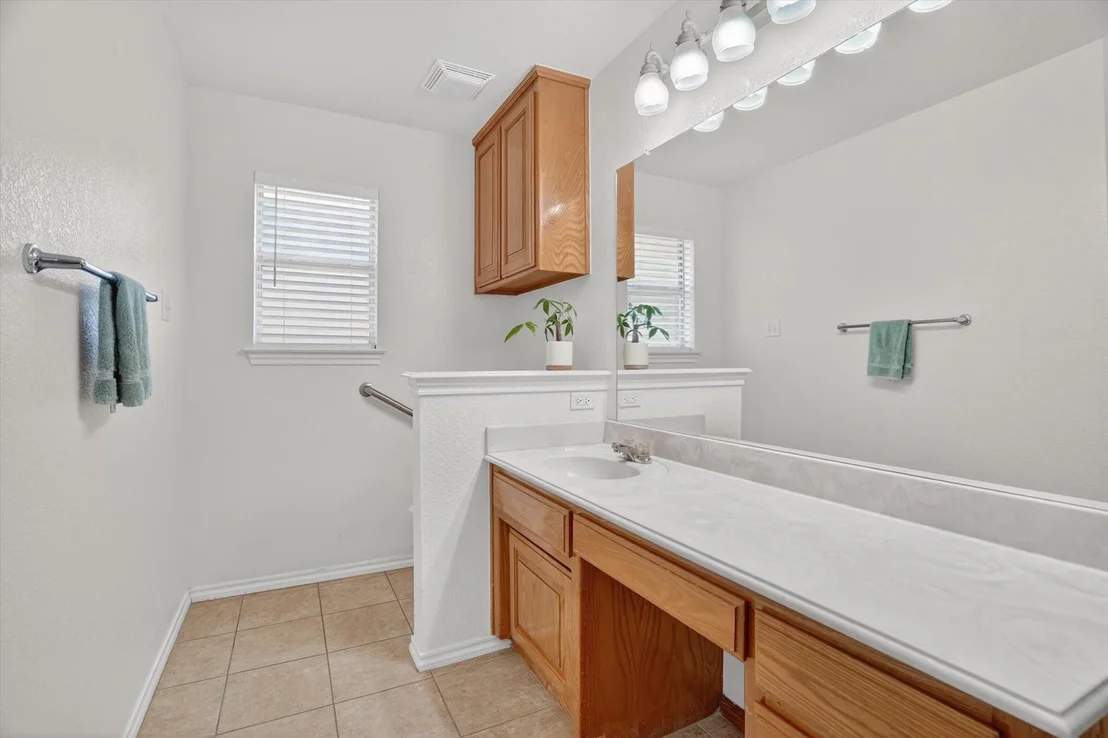 Photo of 1801 Rayna Drive