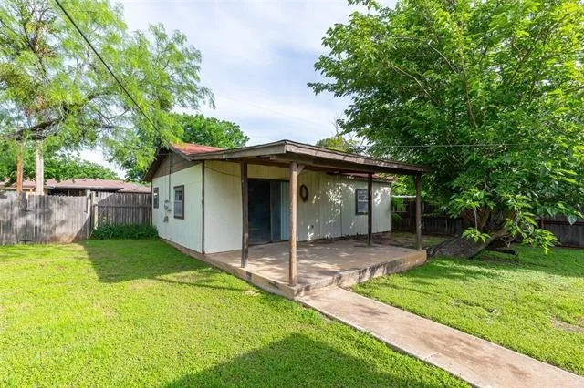 Photo of 1424 Sunset Drive