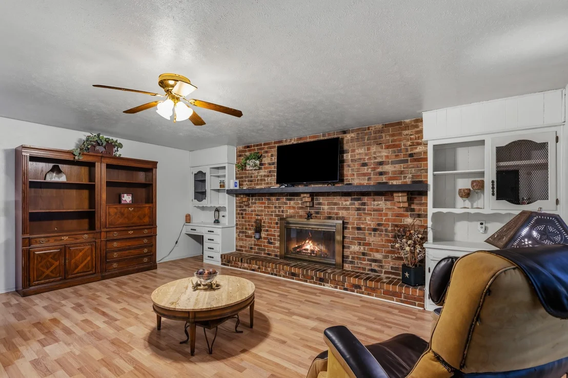 Photo of 5607 Mona Lane