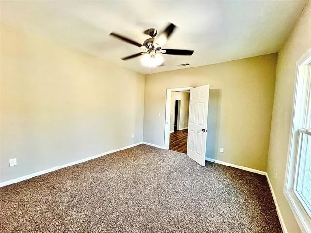 Photo of 805 W 12th Street