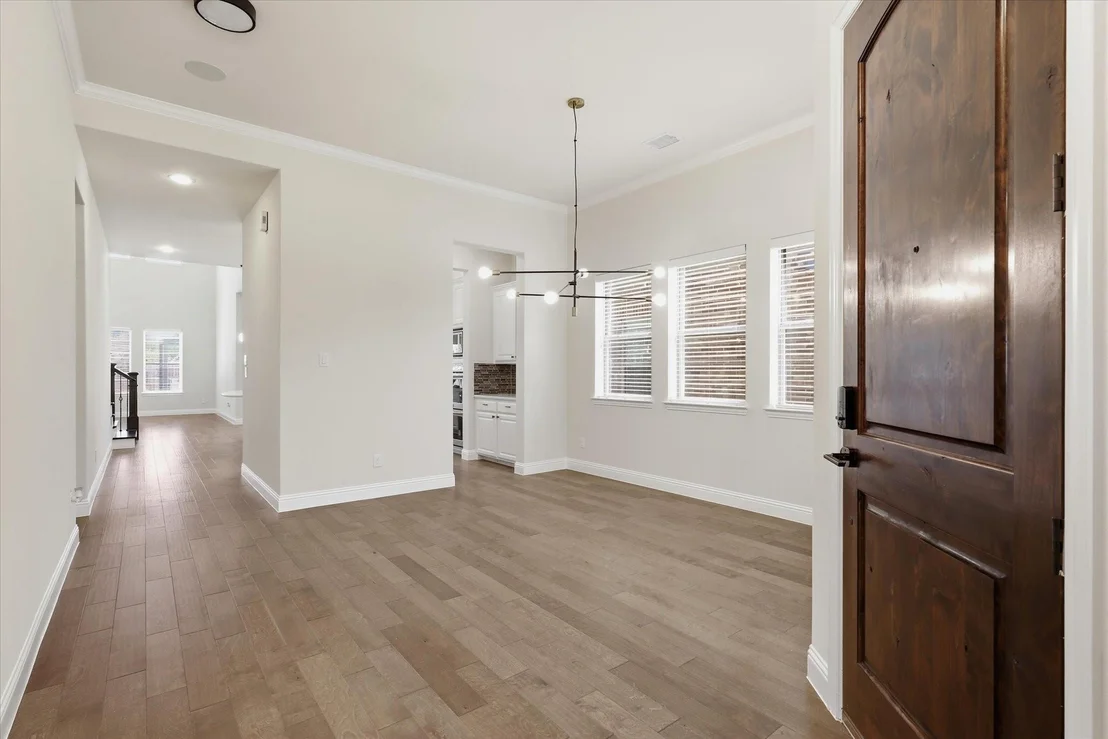 Photo of 2433 Mare Road