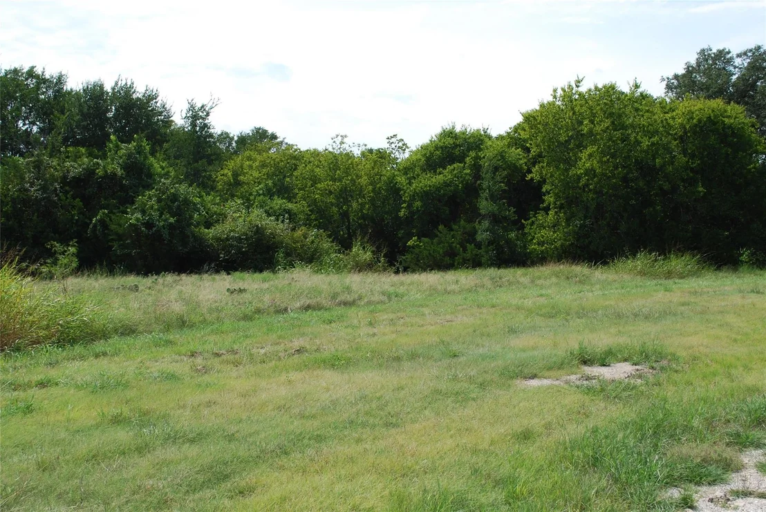 Photo of 4036 Whitecrest Drive