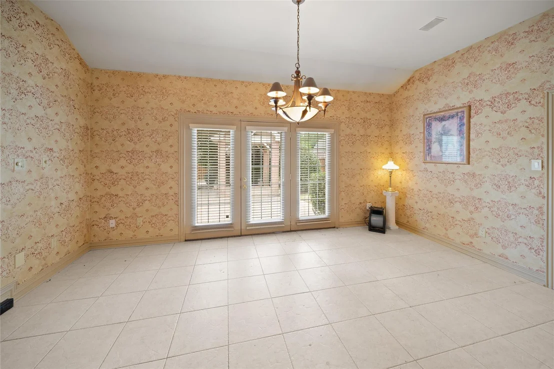 Photo of 7402 Hollytree Drive
