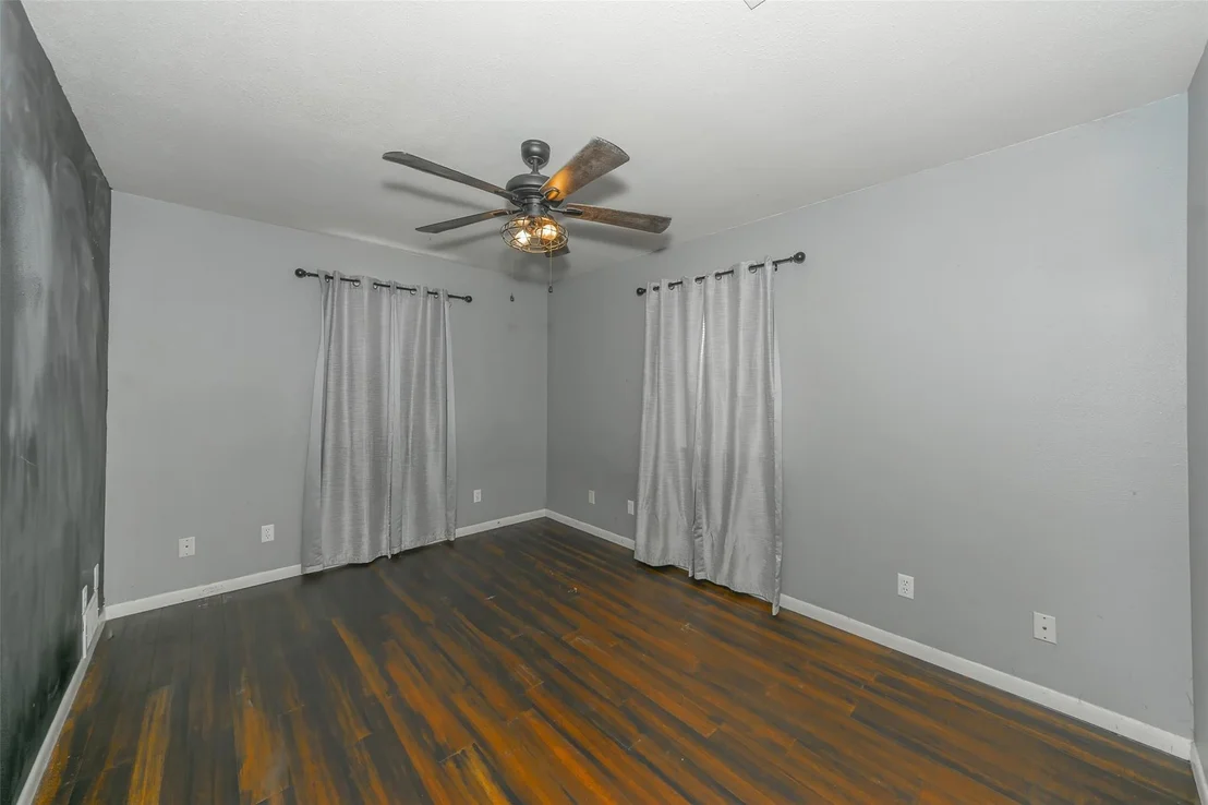 Photo of 189 Lee Boulevard