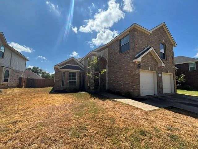 Photo of 1413 Chateau Lane