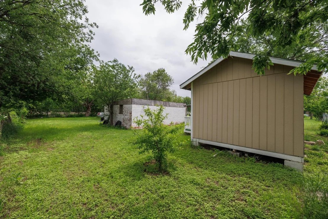 Photo of 308 W 5th Street