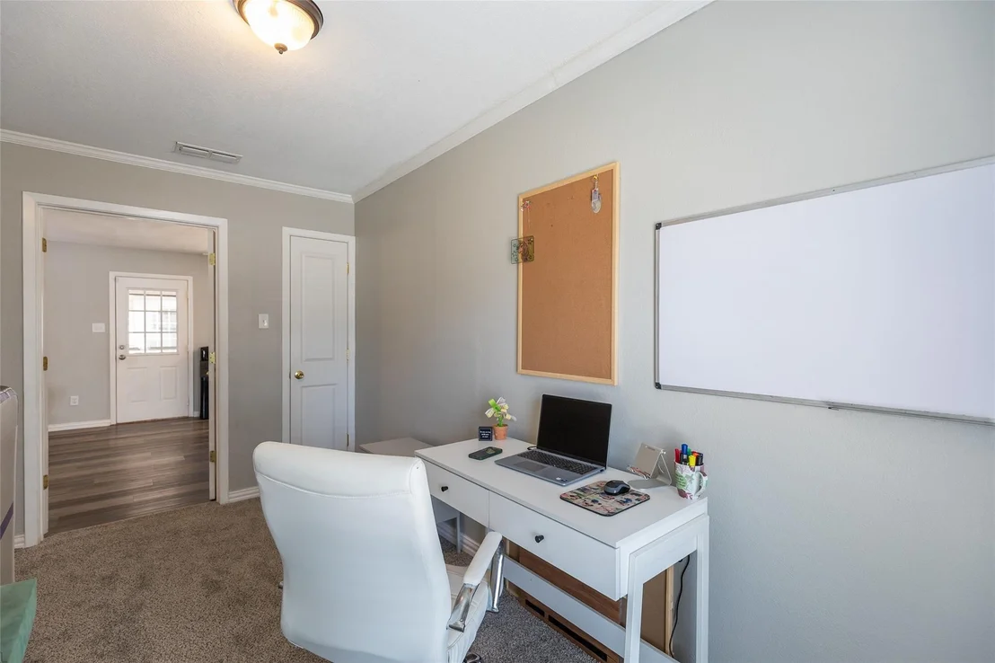 Photo of 1842 Elmwood Drive