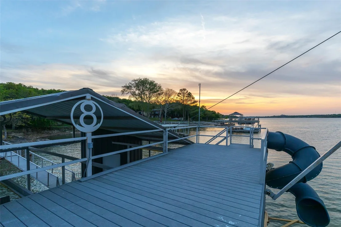 Photo of 440 Lakeside Drive