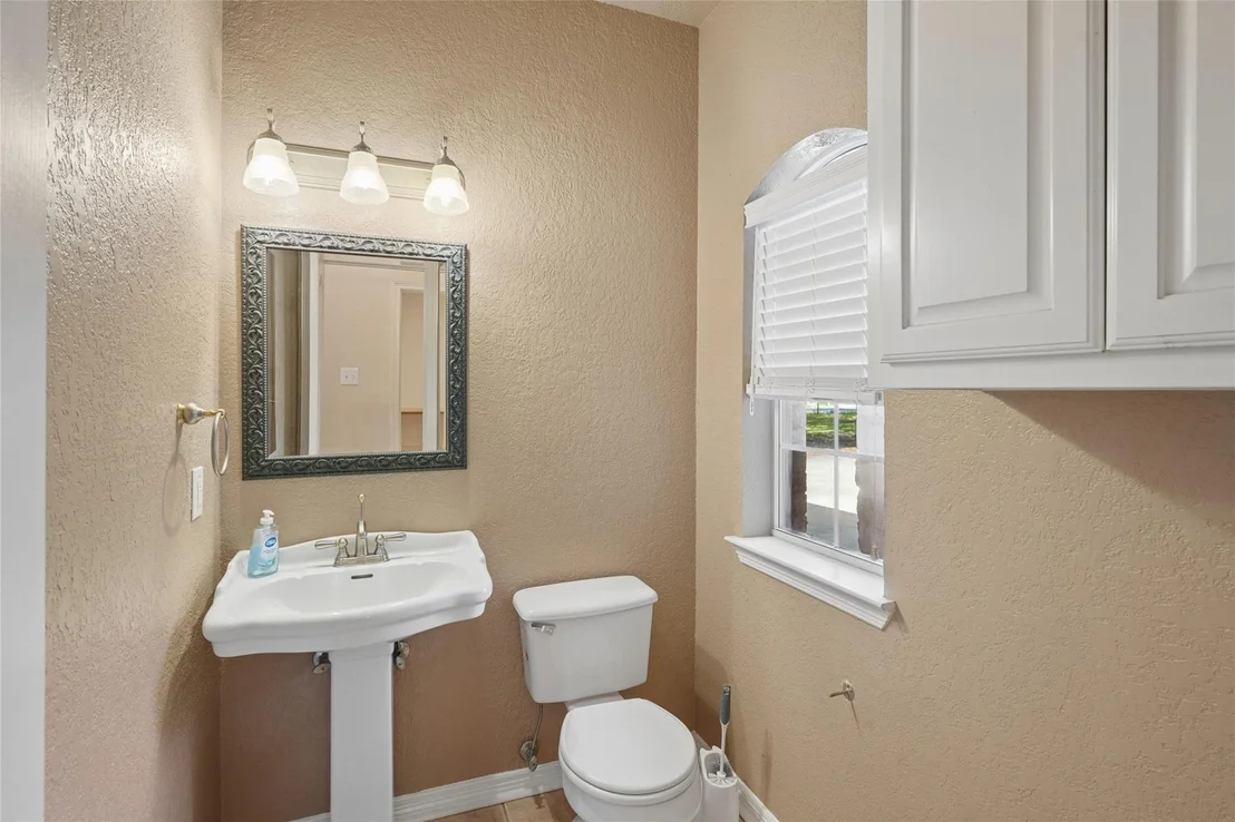 Photo of 43192 Fringewood Drive