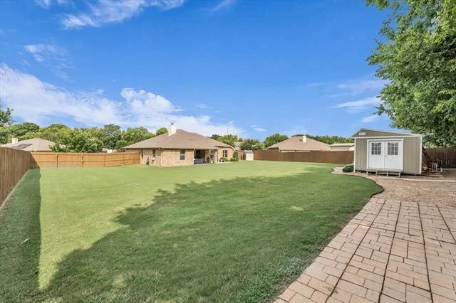 Photo of 910 Springdale Lane