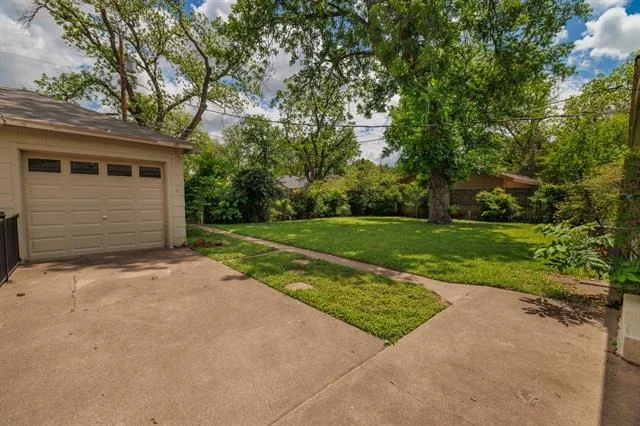 Photo of 817 Rivercrest Drive