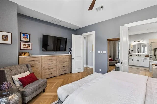 Photo of 5717 Riverside Lane