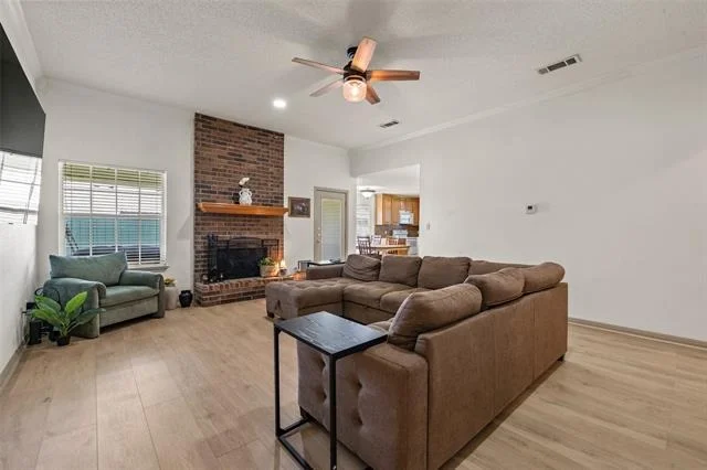 Photo of 104 W Jade Drive