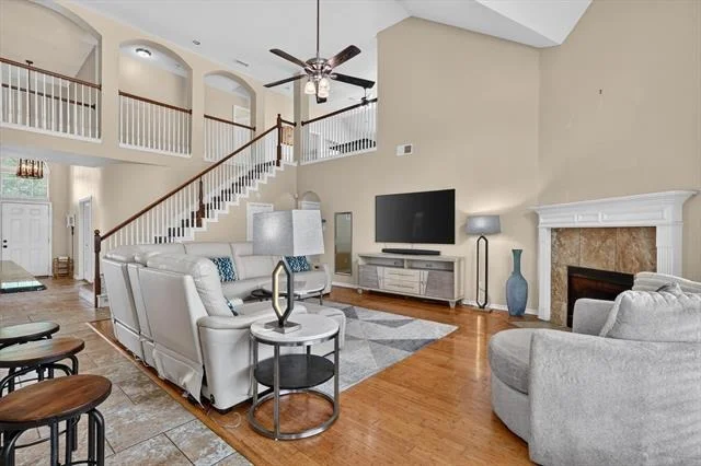 Photo of 5425 Rolling Meadows Drive