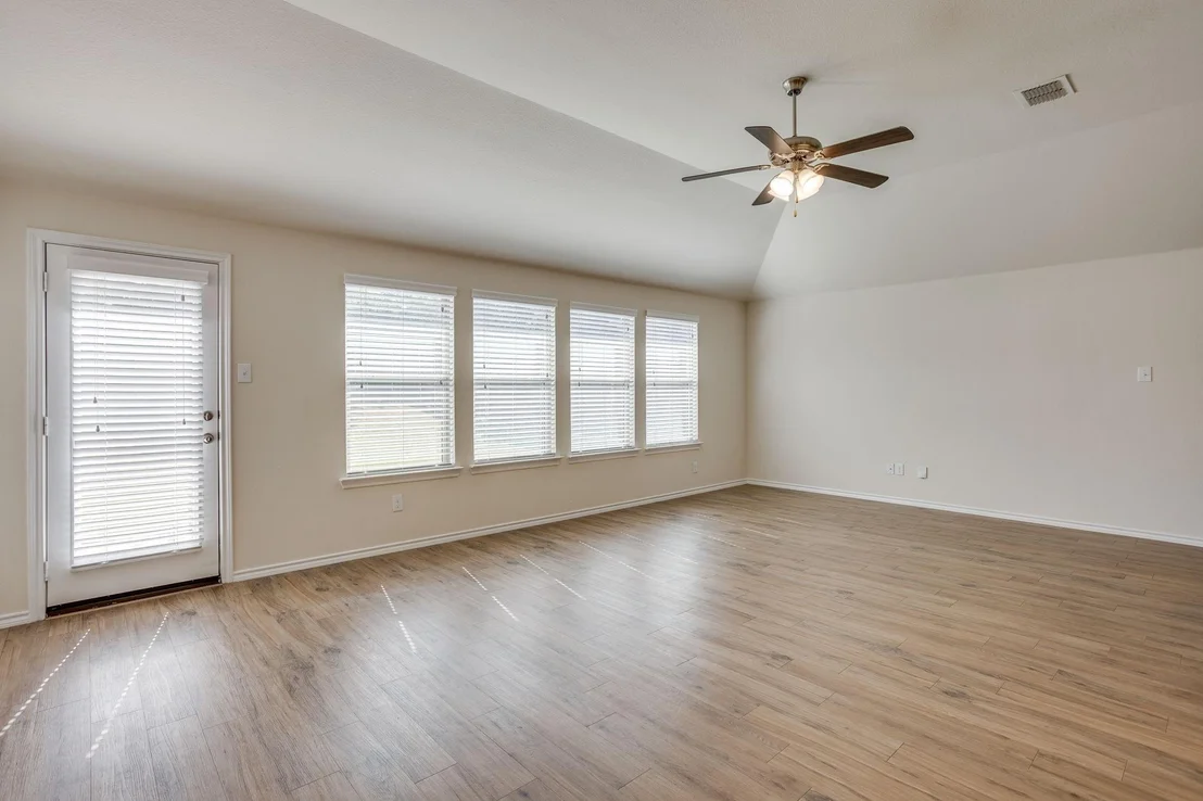 Photo of 209 Balcones Drive