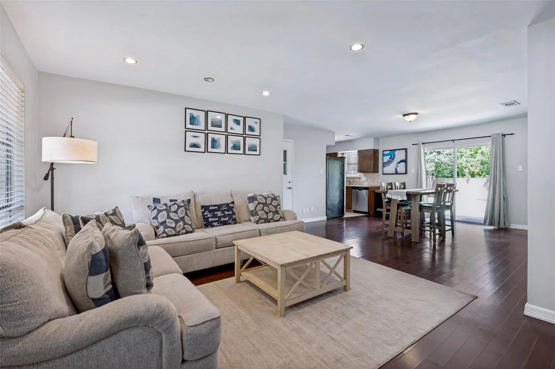Photo of 1404 Timberlake Circle