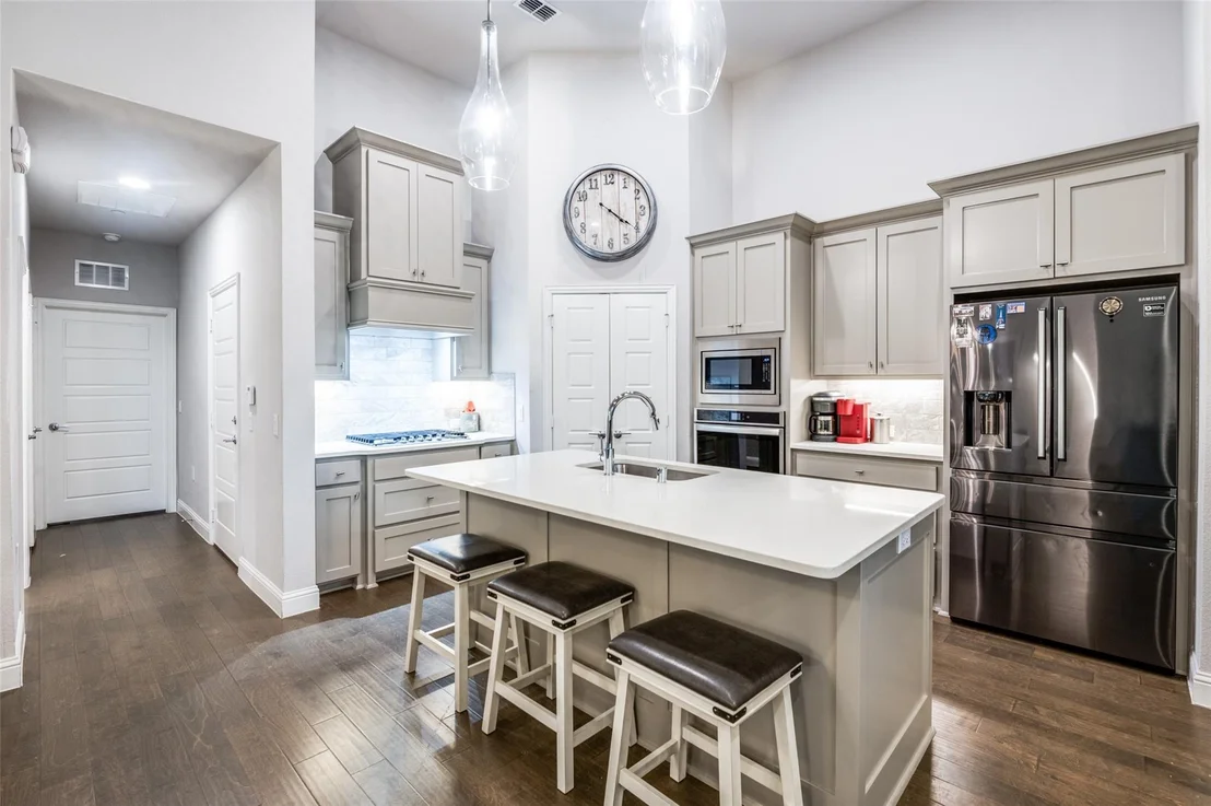 Photo of 1130 Foxglove Lane