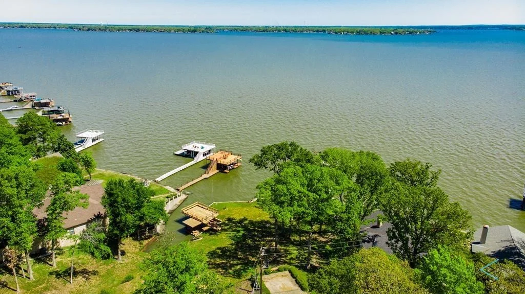 Photo of 433 Winding Shore Drive