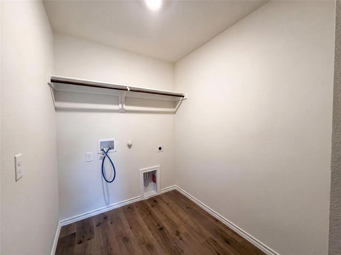 Photo of 6424 Waterfall Lane