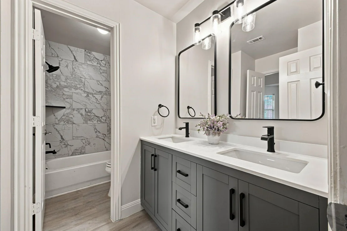 Photo of 3117 Irvine Drive