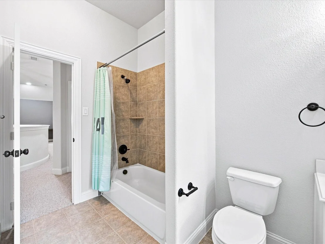 Photo of 412 Oriole Drive