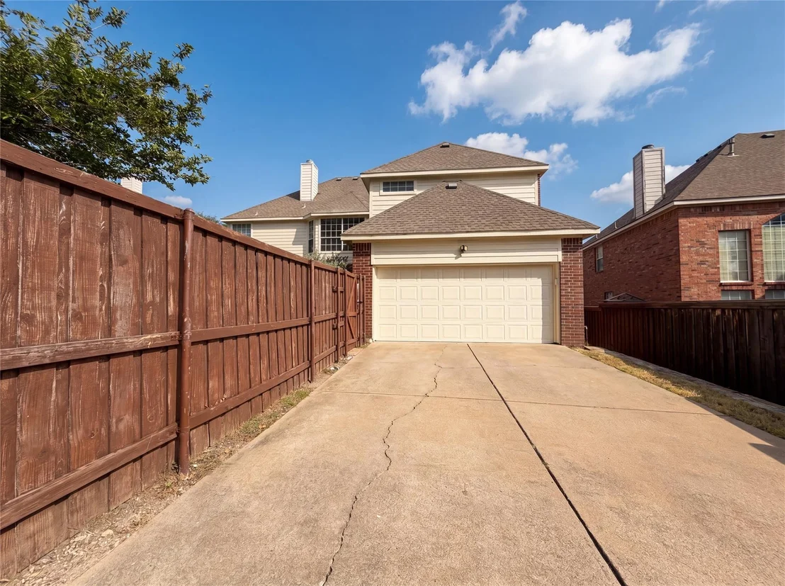 Photo of 1429 Greenbriar Drive