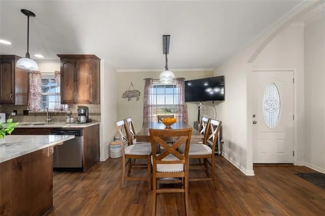 Photo of 2122 Tower Drive