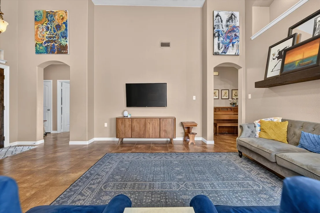 Photo of 424 Foxcraft Drive