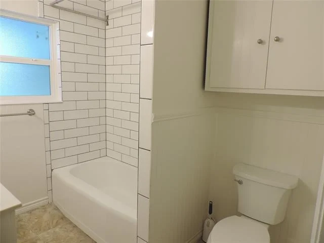 Photo of 581 Alexander Road