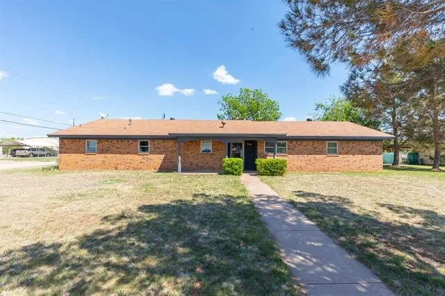 Photo of 903 Ave Q