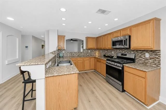 Photo of 1253 Topeka Drive