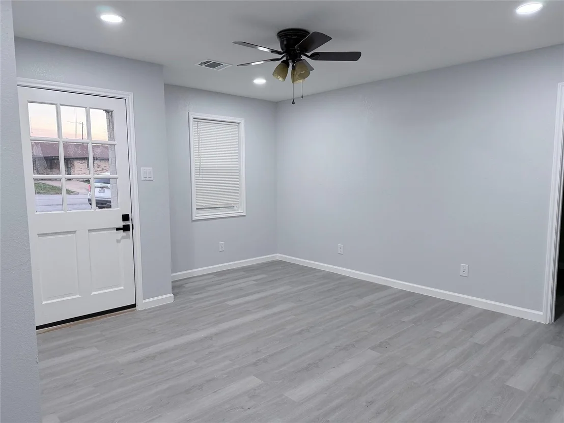 Photo of 502 Willow Circle