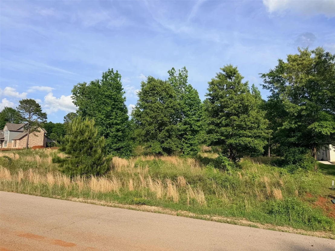 Photo of 830 Stone Chimney Rd