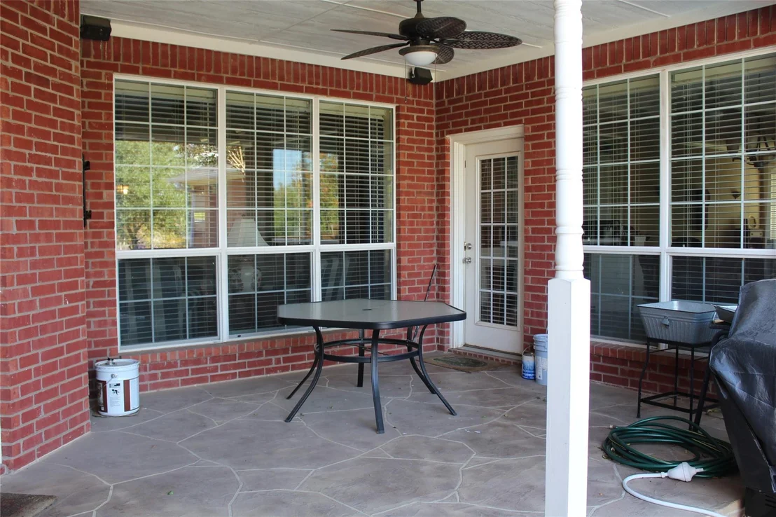 Photo of 2131 Deer Run