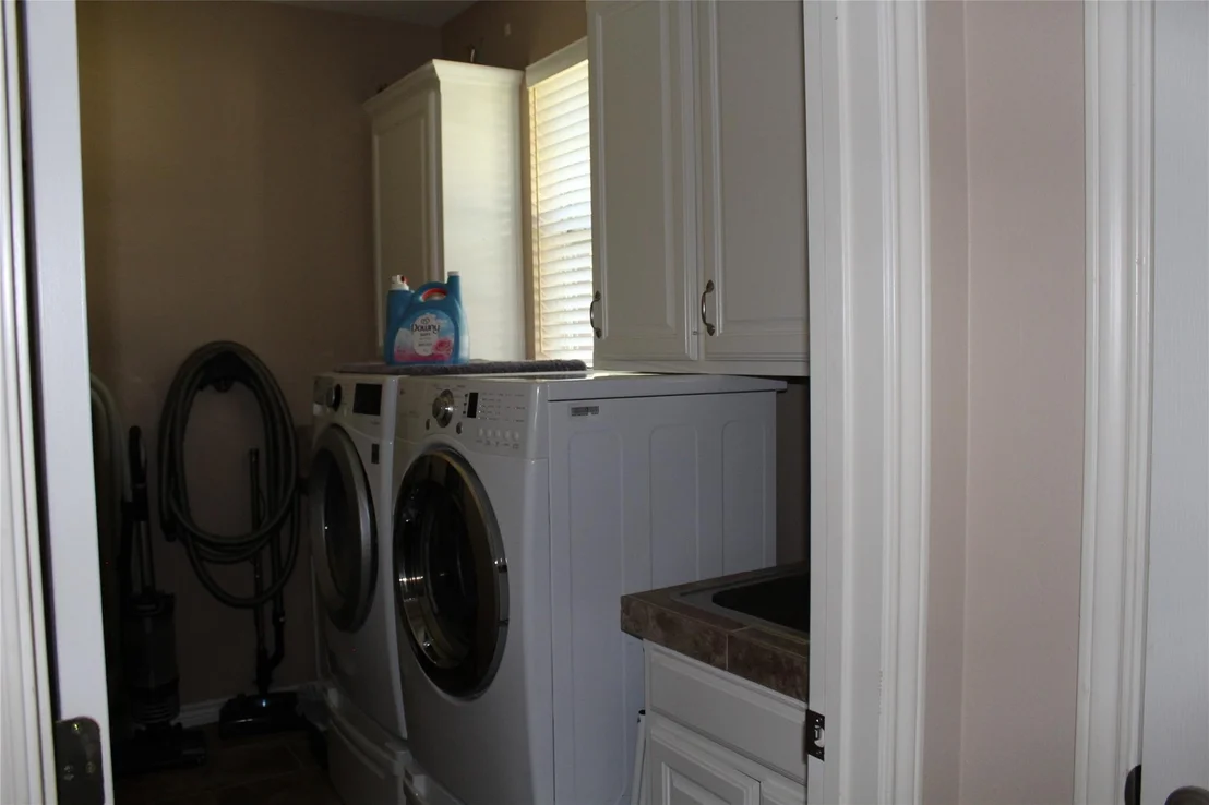 Photo of 2131 Deer Run