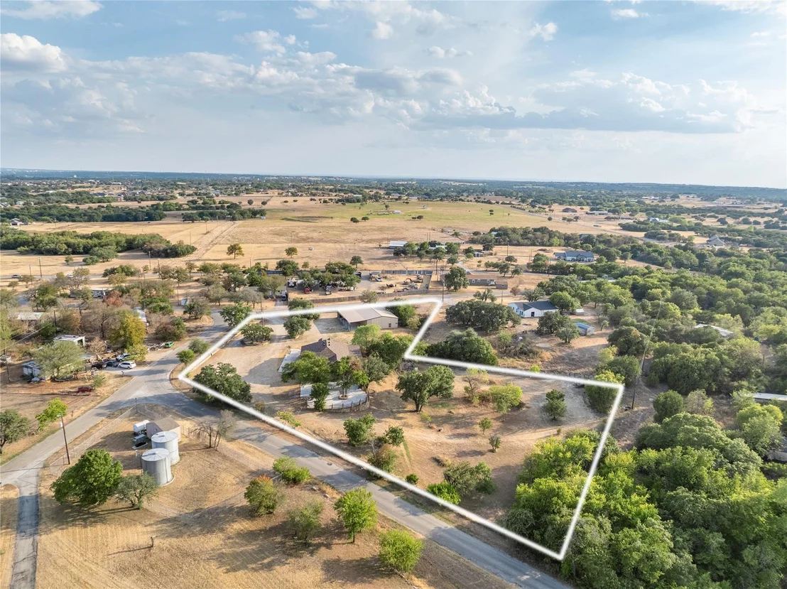 Photo of 3601 Oak Circle