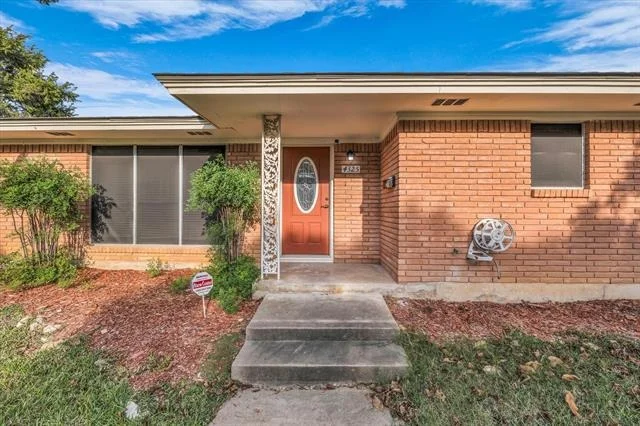 Photo of 4325 Shady Glen Drive