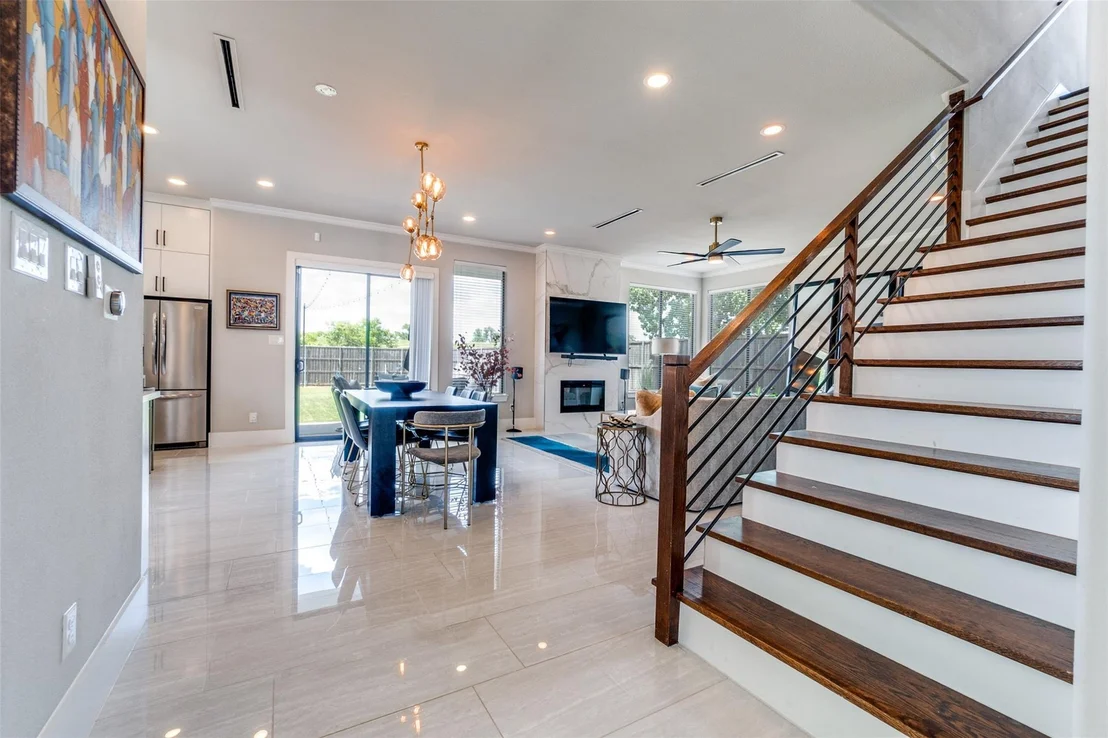 Photo of 2043 Canada Drive