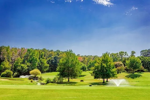 Photo of 321 Lakeview Drive