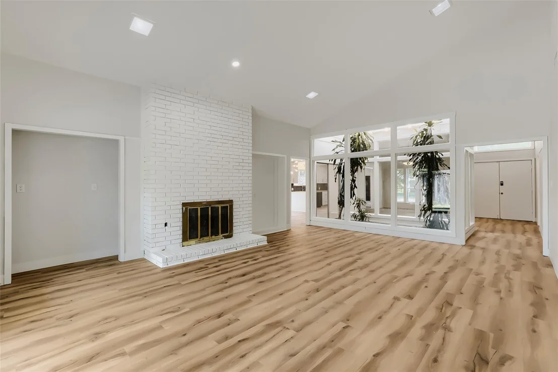 Photo of 3421 Cross Bend Road