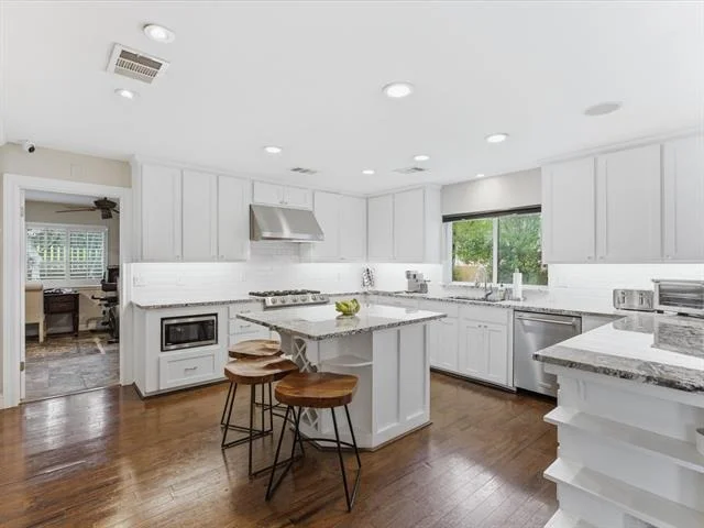 Photo of 6160 Spring Valley Road