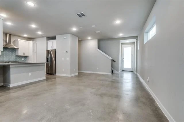 Photo of 1225 Crownview Lane