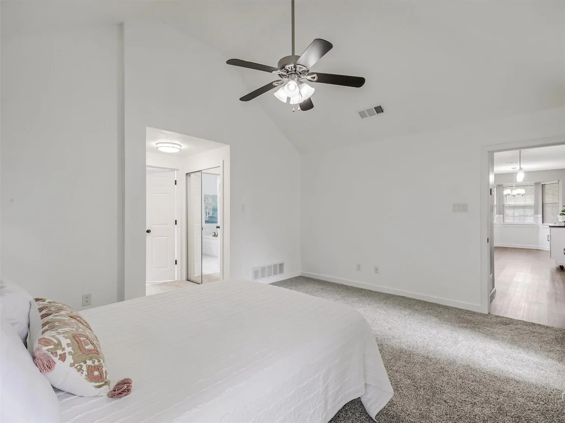 Photo of 600 Pheasant Knoll