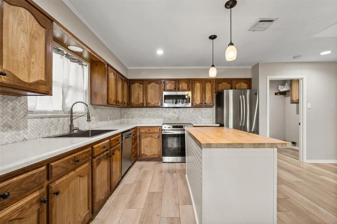Photo of 209 Bonham Drive